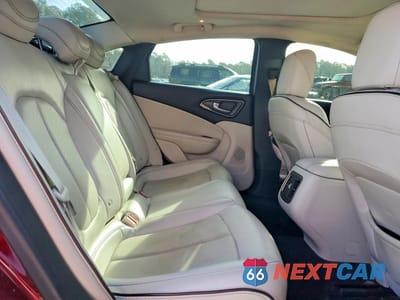 Zdjęcie 10 z 13 samochodu: 2015 CHRYSLER 200 C VIN:1C3CCCCG6FN528253 - miniatura