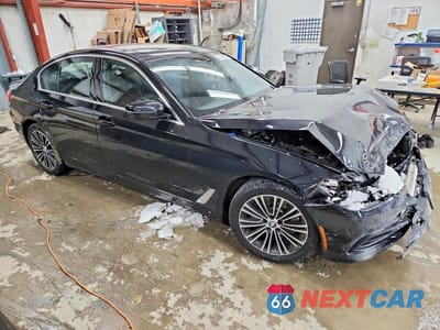 Czwarte zdjęcie samochodu z boku: 2020 BMW 530 XI VIN:WBAJR7C08LCE63490 - miniatura