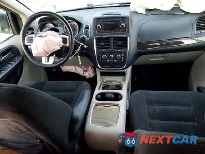 Zdjęcie 8 z 13 samochodu: 2016 DODGE GRAND CARAVAN SXT VIN:2C4RDGCG8GR201433 - miniatura