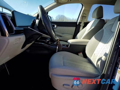 Zdjęcie 7 z 14 samochodu: 2024 KIA SORENTO VIN:5XYRK4JF8RG278809 - miniatura