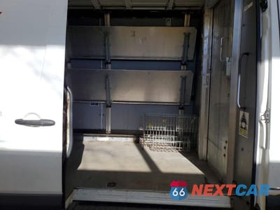 Zdjęcie 11 z 13 samochodu: 2012 MERCEDES-BENZ SPRINTER 2500 VIN:WD3PE8CB3C5707736 - miniatura