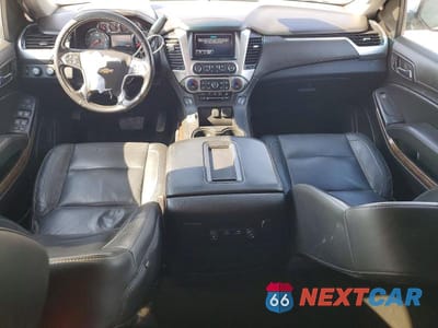 Zdjęcie 8 z 12 samochodu: 2020 CHEVROLET SUBURBAN K1500 LT VIN:1GNSKHKC8LR157744 - miniatura