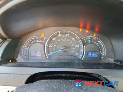 Zdjęcie 9 z 11 samochodu: 2014 TOYOTA CAMRY LE VIN:4T1BF1FK0EU440981 - miniatura