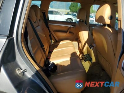 Zdjęcie 11 z 13 samochodu: 2010 PORSCHE CAYENNE VIN:WP1AA2AP3ALA05863 - miniatura