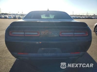 Zdjęcie 6 z 12 samochodu: 2017 DODGE CHALLENGER SXT VIN:2C3CDZAG8HH501358 - miniatura