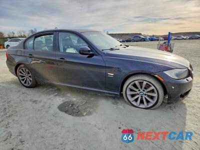Czwarte zdjęcie samochodu z boku: 2011 BMW 328 XI SULEV VIN:WBAPK5C55BA661739 - miniatura