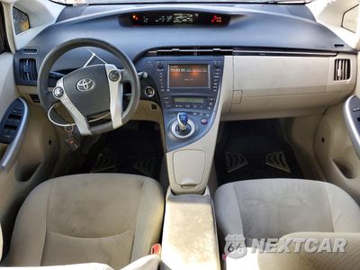 Zdjęcie 8 z 12 samochodu: 2011 TOYOTA PRIUS VIN:JTDKN3DU6B5324861 - miniatura