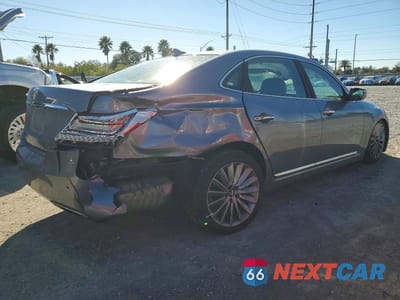 Trzecie zdjęcie samochodu z tyłu: 2015 HYUNDAI EQUUS SIGNATURE VIN:KMHGH4JH5FU096837 - miniatura