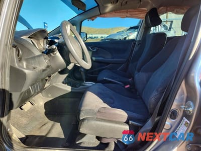 Zdjęcie 7 z 12 samochodu: 2009 HONDA FIT SPORT VIN:JHMGE88419S054798 - miniatura