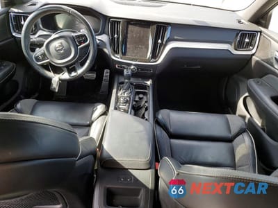 Zdjęcie 8 z 13 samochodu: 2019 VOLVO S60 T6 R-DESIGN VIN:7JRA22TM3KG014740 - miniatura