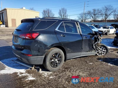 Trzecie zdjęcie samochodu z tyłu: 2022 CHEVROLET EQUINOX LT VIN:3GNAXKEV5NL179492 - miniatura