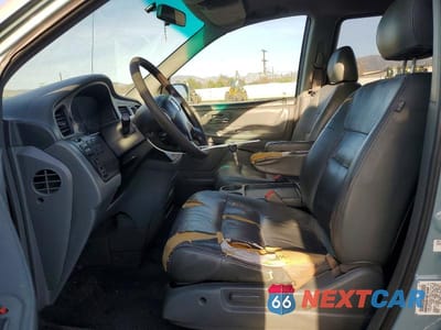 Zdjęcie 7 z 13 samochodu: 2002 HONDA ODYSSEY EXL VIN:2HKRL18042H584689 - miniatura
