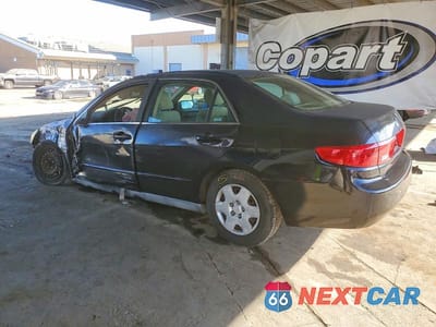 Drugie zdjęcie samochodu z przodu: 2005 HONDA ACCORD LX VIN:1HGCM56405A138228 - miniatura