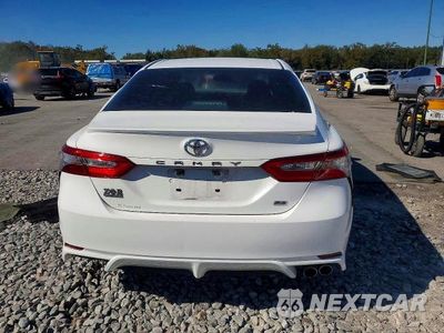 Zdjęcie 6 z 12 samochodu: 2018 TOYOTA CAMRY L VIN:4T1B11HK2JU006387 - miniatura