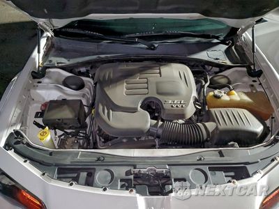 Zdjęcie 12 z 14 samochodu: 2019 CHRYSLER 300 S VIN:2C3CCABG3KH708086 - miniatura