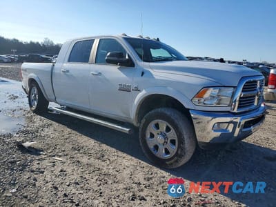 Czwarte zdjęcie samochodu z boku: 2017 RAM 2500 SLT VIN:3C6UR5ML9HG569579 - miniatura