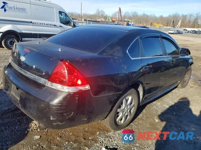 Trzecie zdjęcie samochodu z tyłu: 2011 CHEVROLET IMPALA POLICE VIN:2G1WD5EM1B1153266 - miniatura