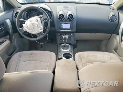 Zdjęcie 8 z 14 samochodu: 2013 NISSAN ROGUE S VIN:JN8AS5MT9DW542950 - miniatura