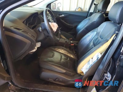 Zdjęcie 7 z 13 samochodu: 2016 FORD FOCUS SE VIN:1FADP3K21GL321248 - miniatura