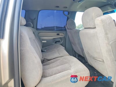 Zdjęcie 11 z 13 samochodu: 2000 CHEVROLET SUBURBAN C1500 VIN:3GNEC16T7YG111907 - miniatura