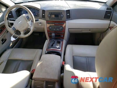 Zdjęcie 8 z 12 samochodu: 2005 JEEP GRAND CHEROKEE LIMITED VIN:1J4HR58N15C629210 - miniatura