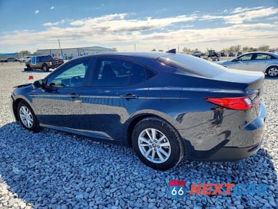 Drugie zdjęcie samochodu z przodu: 2026 TOYOTA CAMRY LE VIN:4T1DAACKXTU685599 - miniatura