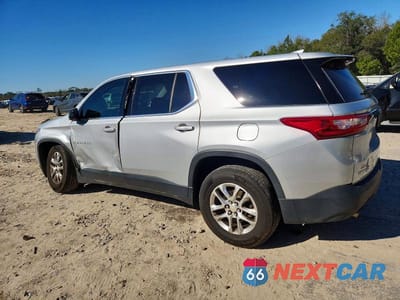 Drugie zdjęcie samochodu z przodu: 2019 CHEVROLET TRAVERSE LS VIN:1GNERFKW6KJ117179 - miniatura