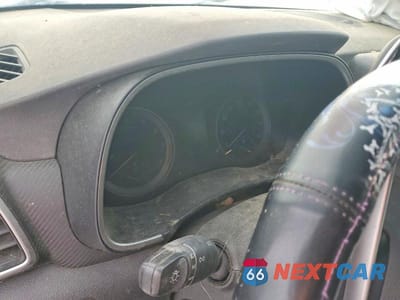 Zdjęcie 9 z 13 samochodu: 2020 HYUNDAI TUCSON SE VIN:KM8J2CA4XLU212849 - miniatura