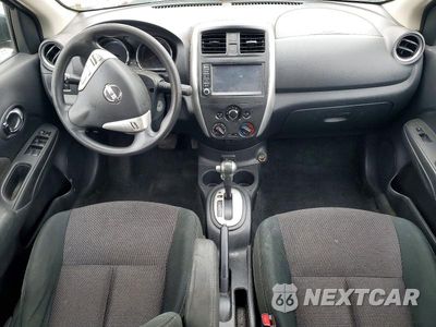 Zdjęcie 8 z 11 samochodu: 2019 NISSAN VERSA S VIN:3N1CN7AP9KL871006 - miniatura