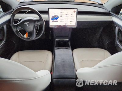 Zdjęcie 8 z 13 samochodu: 2023 TESLA MODEL Y VIN:7SAYGAEE8PF797816 - miniatura