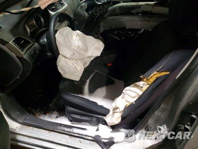 Zdjęcie 7 z 13 samochodu: 2014 NISSAN SENTRA S VIN:3N1AB7AP7EL637418 - miniatura