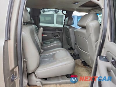 Zdjęcie 11 z 12 samochodu: 2003 GMC YUKON XL DENALI VIN:1GKFK66U13J273405 - miniatura