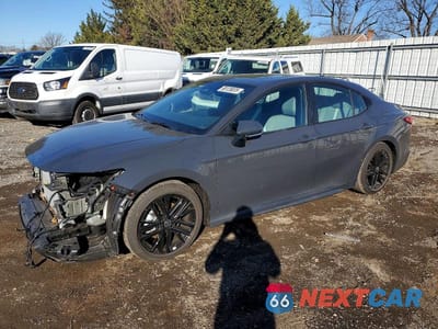 2025 TOYOTA CAMRY HYBRID SE 4T1DAACK3SU137927 - główne zdjęcie licytacji z USA - miniatura