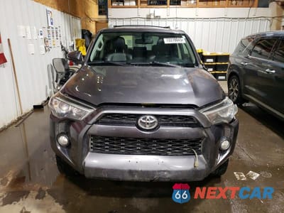 Piąte zdjęcie samochodu w środku: 2014 TOYOTA 4RUNNER SR5 VIN:JTEBU5JR4E5199499 - miniatura