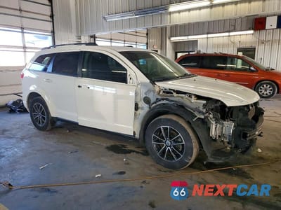 Czwarte zdjęcie samochodu z boku: 2018 DODGE JOURNEY SE VIN:3C4PDCAB3JT385112 - miniatura