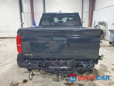 Zdjęcie 6 z 14 samochodu: 2025 TOYOTA TACOMA SR5 VIN:3TMLB5JN1SM190180 - miniatura