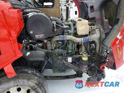 Zdjęcie 7 z 10 samochodu: 2023 VOLVO VN VNL VIN:4V4NC9EH7PN612987 - miniatura