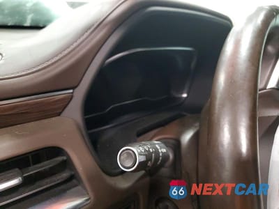 Zdjęcie 9 z 13 samochodu: 2022 CHEVROLET SUBURBAN K1500 LT VIN:1GNSKCKD5NR121704 - miniatura