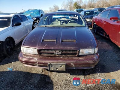 Piąte zdjęcie samochodu w środku: 1996 CHEVROLET CAPRICE / IMPALA CLASSIC SS VIN:1G1BL52P2TR125985 - miniatura