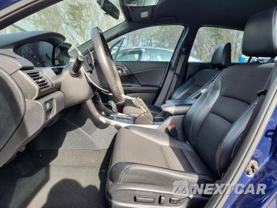 Zdjęcie 7 z 11 samochodu: 2016 HONDA ACCORD SPORT VIN:1HGCR2F58GA082163 - miniatura