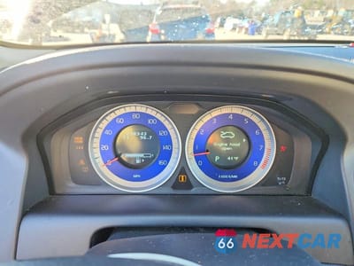Zdjęcie 9 z 12 samochodu: 2012 VOLVO XC60 T6 VIN:YV4902DZ2C2254522 - miniatura