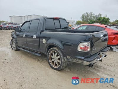 Drugie zdjęcie samochodu z przodu: 2001 FORD F150 SUPERCREW VIN:1FTRW07L21KC60105 - miniatura