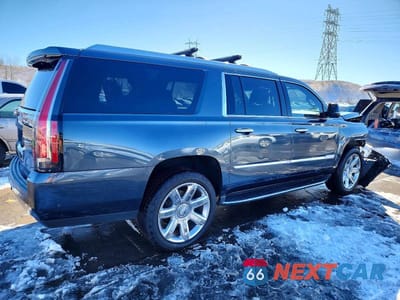 Trzecie zdjęcie samochodu z tyłu: 2019 CADILLAC ESCALADE ESV LUXURY VIN:1GYS4HKJ1KR321331 - miniatura