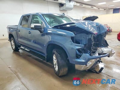 Czwarte zdjęcie samochodu z boku: 2024 CHEVROLET SILVERADO K1500 LT-L VIN:1GCPDKEK7RZ401305 - miniatura