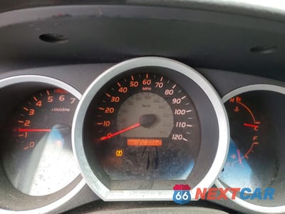 Zdjęcie 9 z 12 samochodu: 2011 TOYOTA TACOMA VIN:5TFNX4CN6BX003608 - miniatura