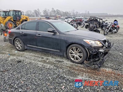 Czwarte zdjęcie samochodu z boku: 2012 HYUNDAI GENESIS 4.6L VIN:KMHGC4DF9CU204901 - miniatura