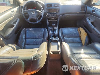 Zdjęcie 8 z 14 samochodu: 2005 HONDA ACCORD EX VIN:1HGCM56825A182198 - miniatura