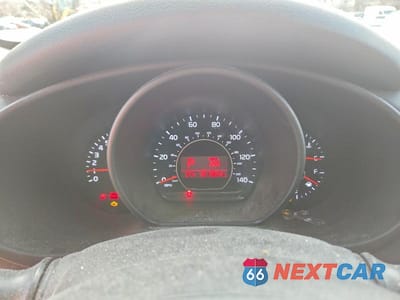 Zdjęcie 9 z 12 samochodu: 2017 KIA SOUL BASE VIN:KNDJN2A22H7879263 - miniatura