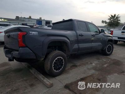 Trzecie zdjęcie samochodu z tyłu: 2025 TOYOTA TACOMA DOUBLE CAB VIN:3TYLB5JN0ST104720 - miniatura