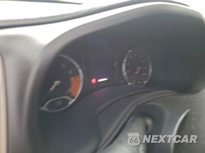 Zdjęcie 9 z 12 samochodu: 2016 JEEP RENEGADE LATITUDE VIN:ZACCJABT4GPE14989 - miniatura